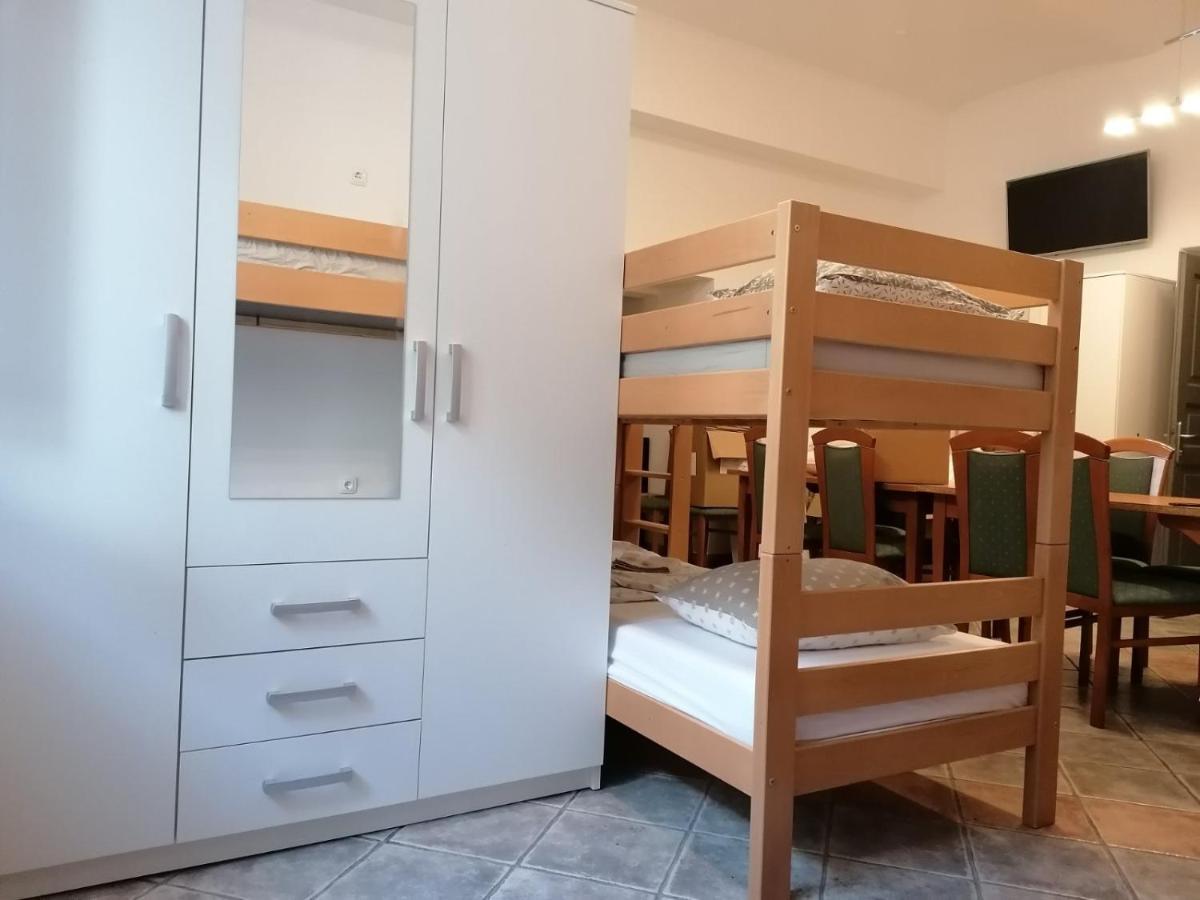 Hostel Vojnik Ngoại thất bức ảnh