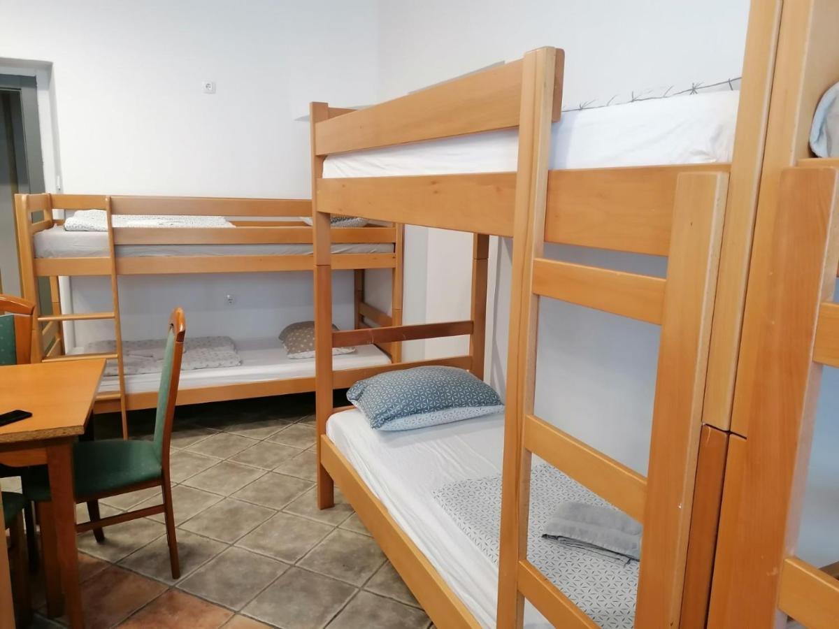 Hostel Vojnik Ngoại thất bức ảnh