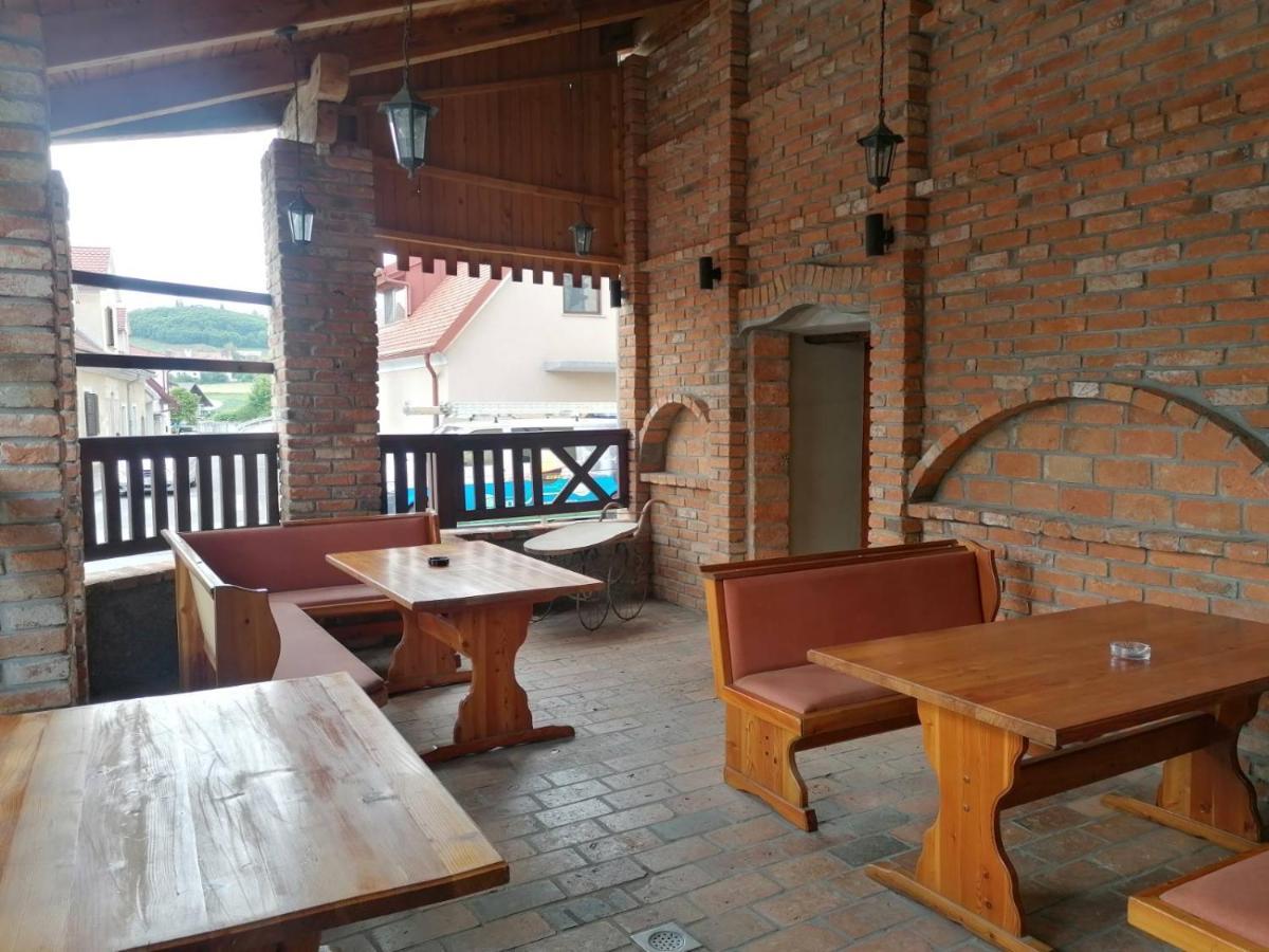 Hostel Vojnik Ngoại thất bức ảnh