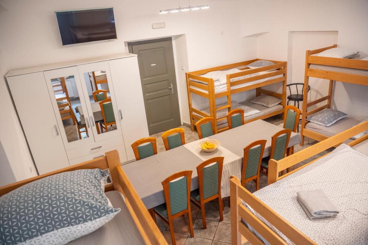 Hostel Vojnik Ngoại thất bức ảnh