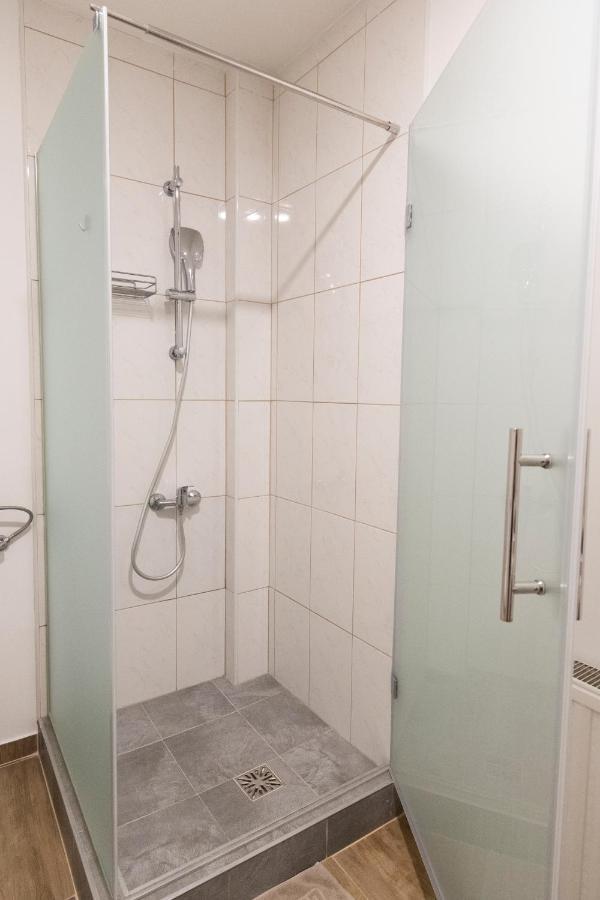 Hostel Vojnik Ngoại thất bức ảnh