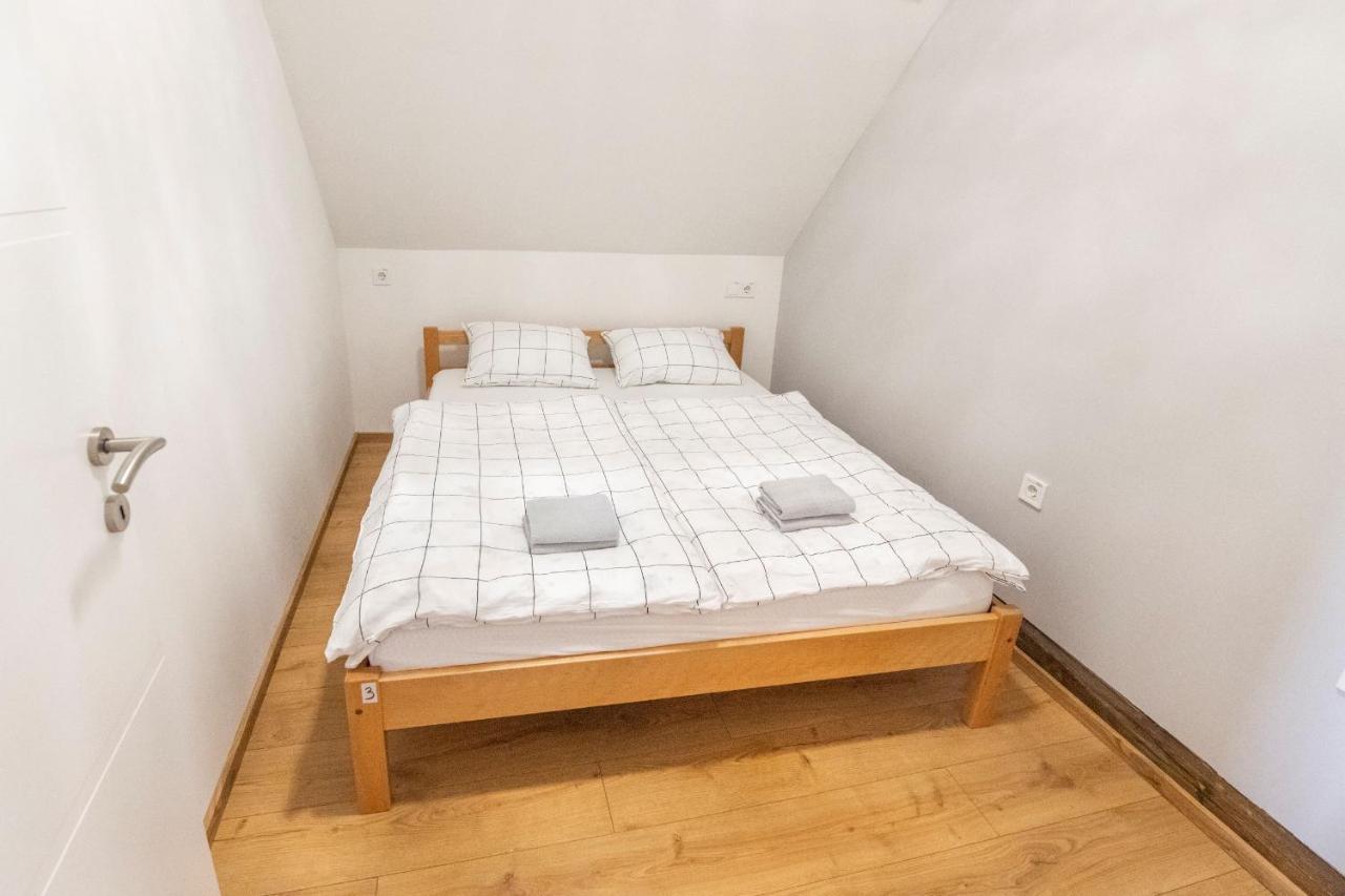 Hostel Vojnik Ngoại thất bức ảnh